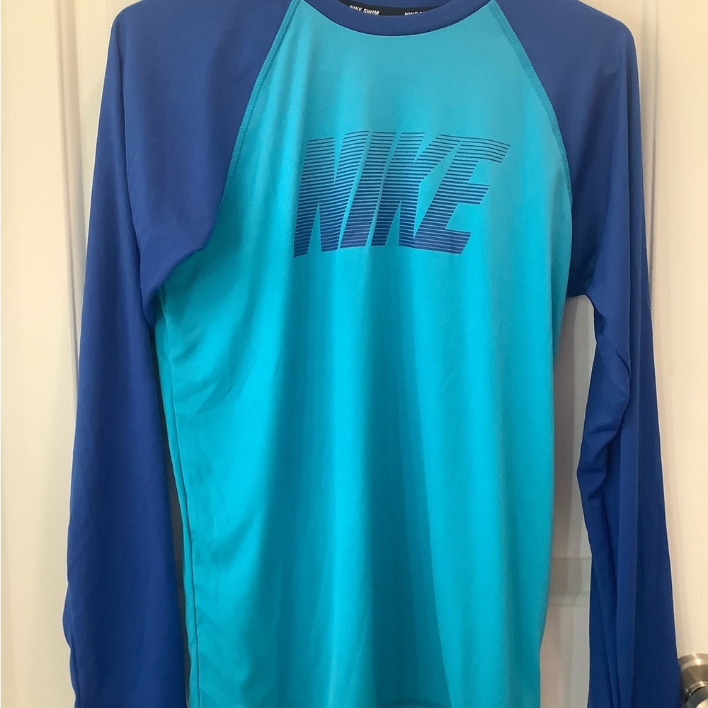 NWT Boy’s Nike Swim Rashguard